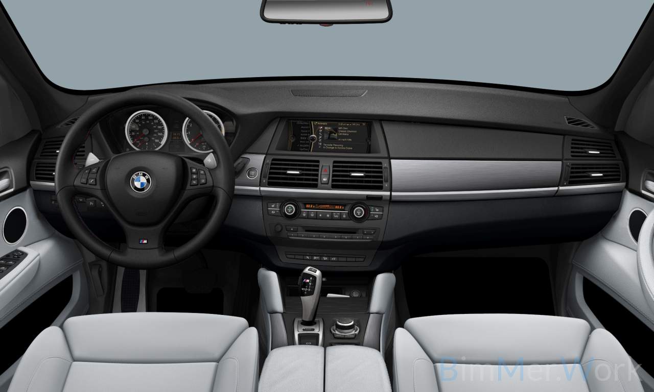 Interior of 5YMGY0C5XD0C12077