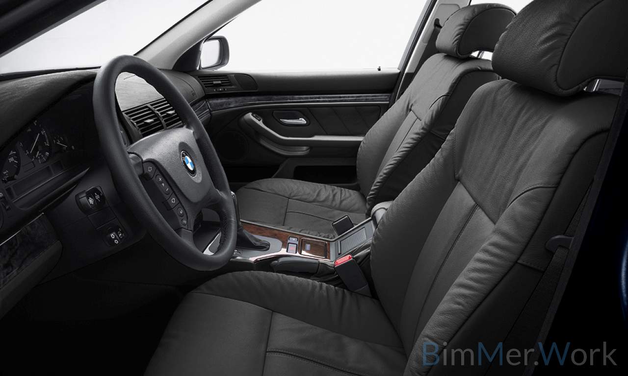 Interior of WBADT61020CE59197