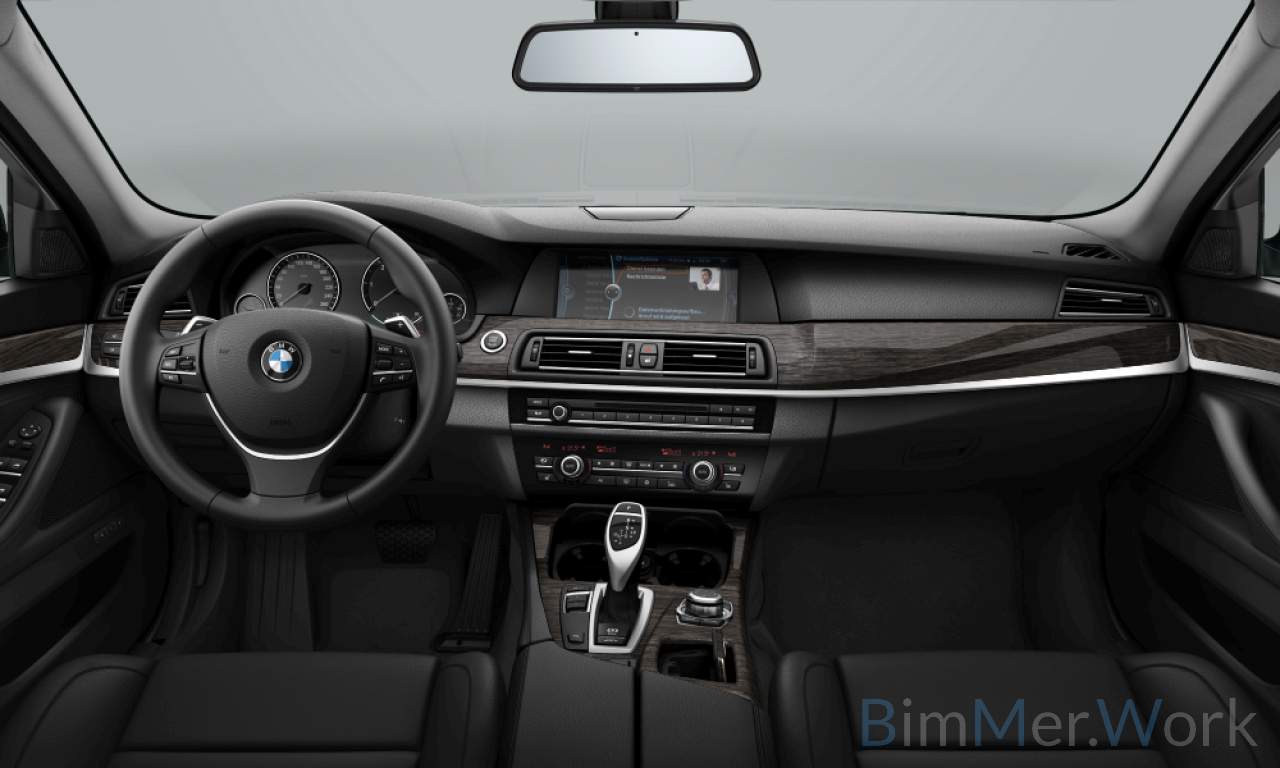 Interior of WBAMX11040DU35966