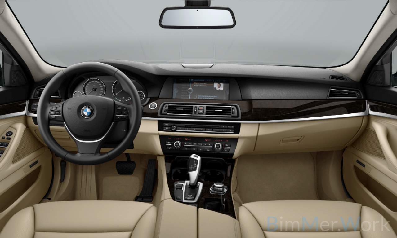 Interior of WBAXB51040DW55272