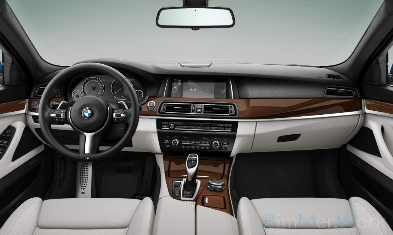 Interior of WBA5K710X0G295636
