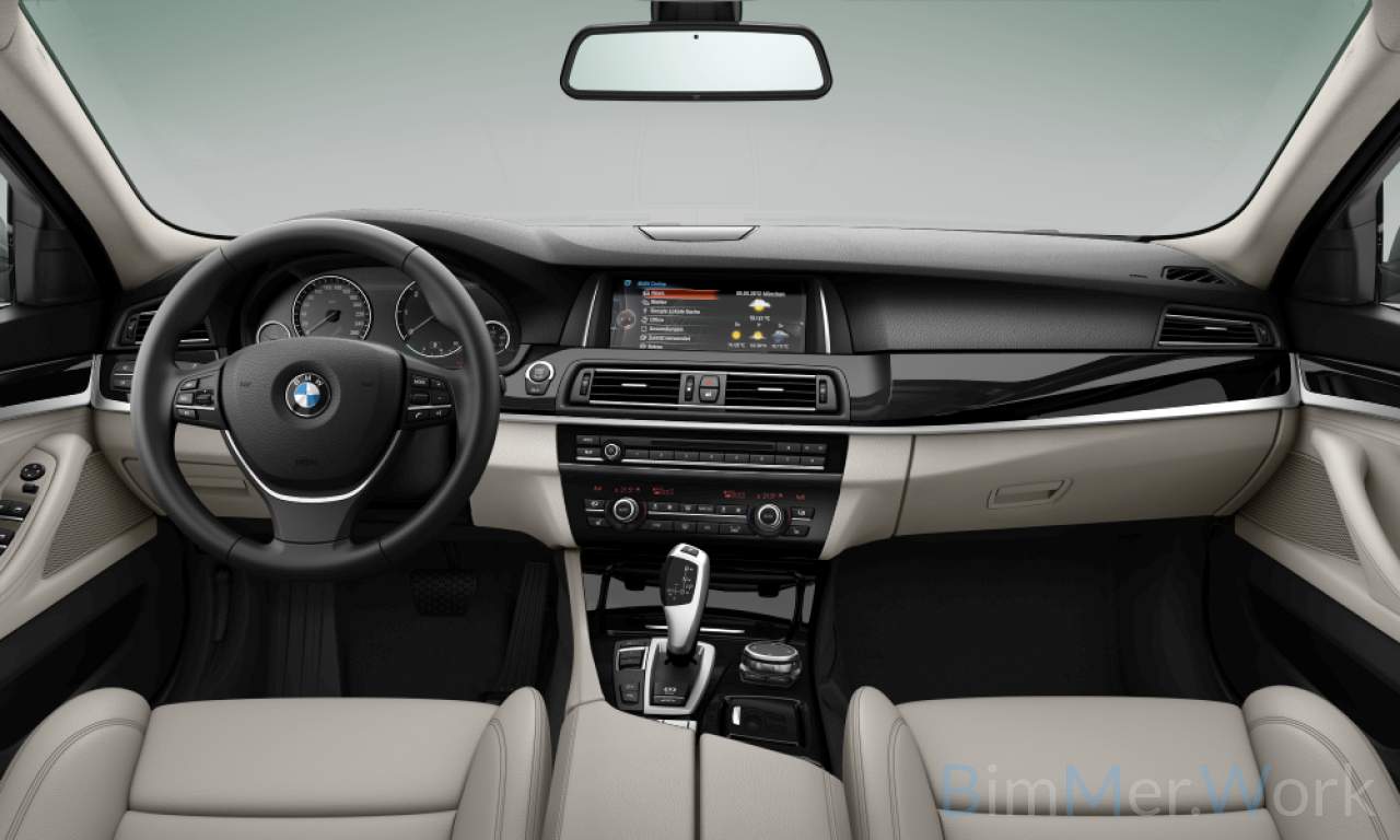 Interior of WBA5J9100GGV38069