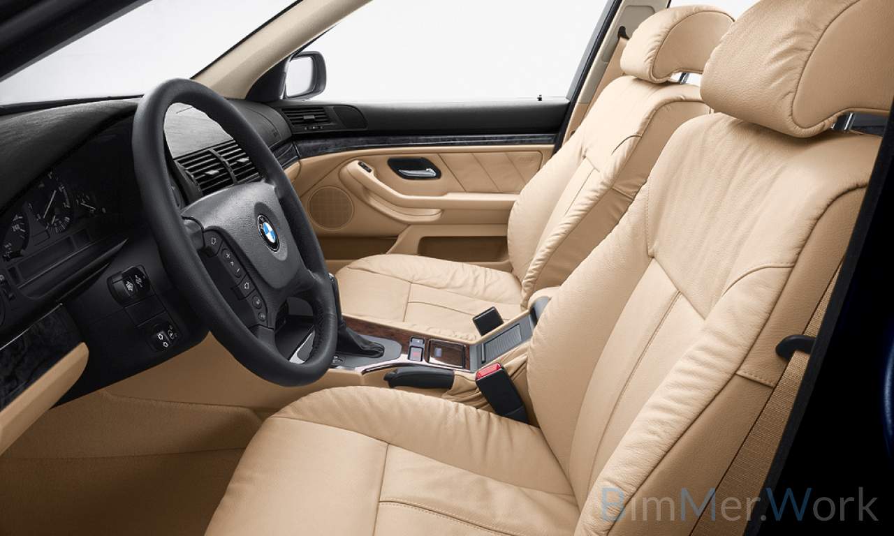 Interior of WBADR61020GL90130