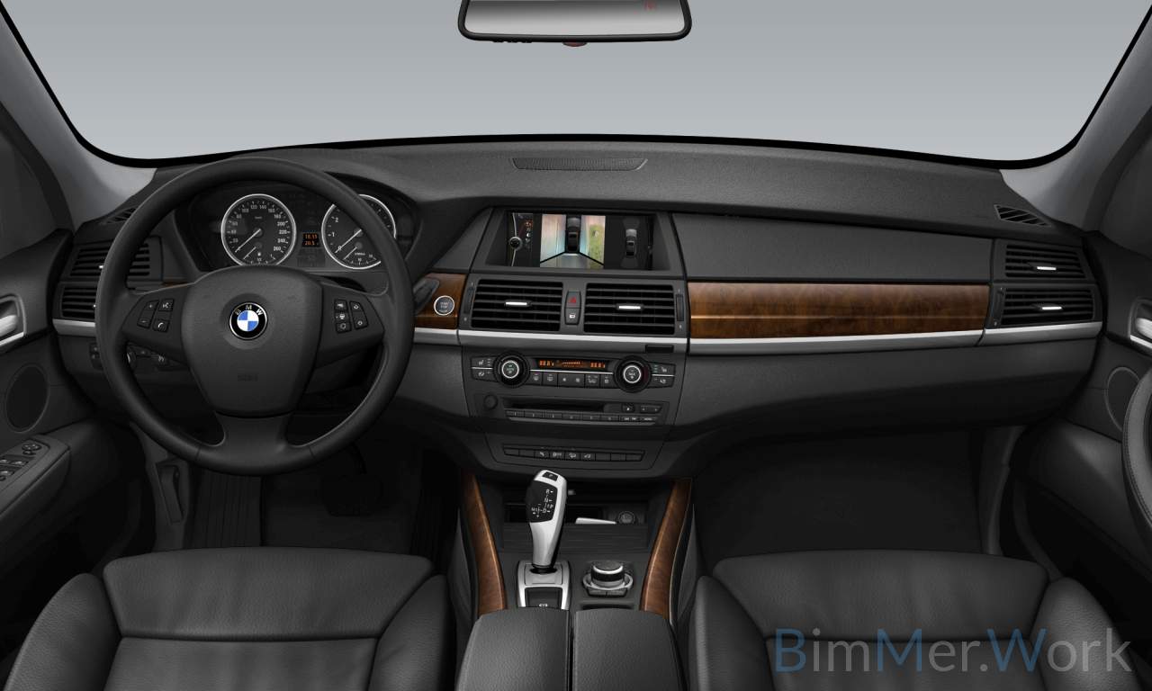 Interior of 5UXZV4C51CL750385
