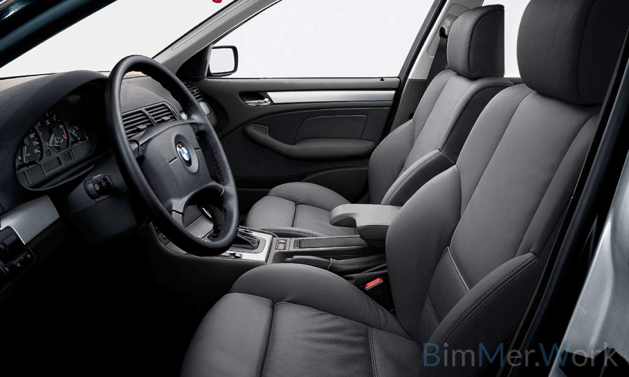 Interior of WBAEP51040PF08489